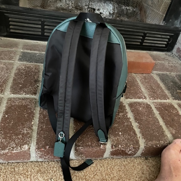 COACH Court Backpack In Signature Canvas (IM/Everglade)